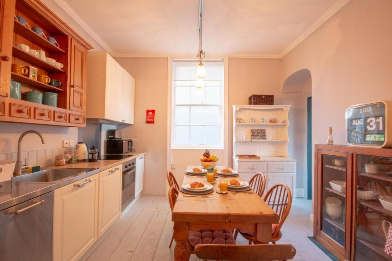 Victorian Apartment With Sea Views By Adliv Host Ramsgate Extérieur photo